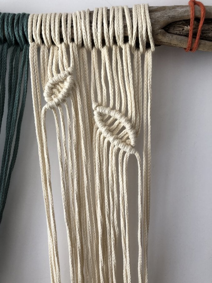 how_to_make_an_autumn_leaves_macrame_wallhanging_image_7.jpg?sw=680&q=85