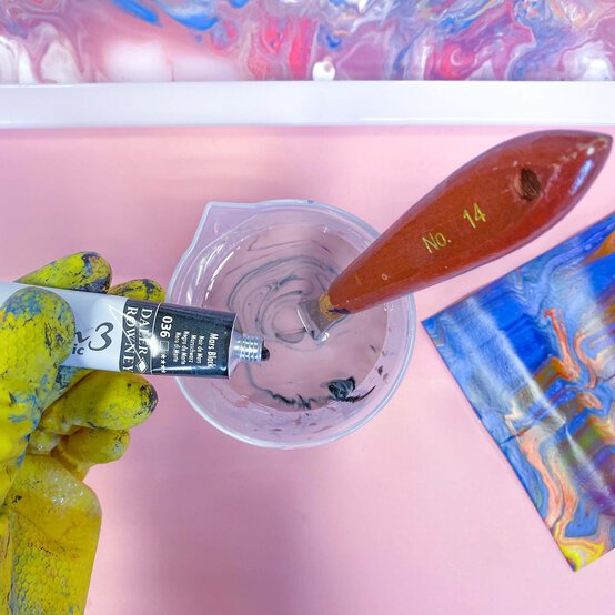 fluid-pouring_step6_4.jpg?sw=554&q=85