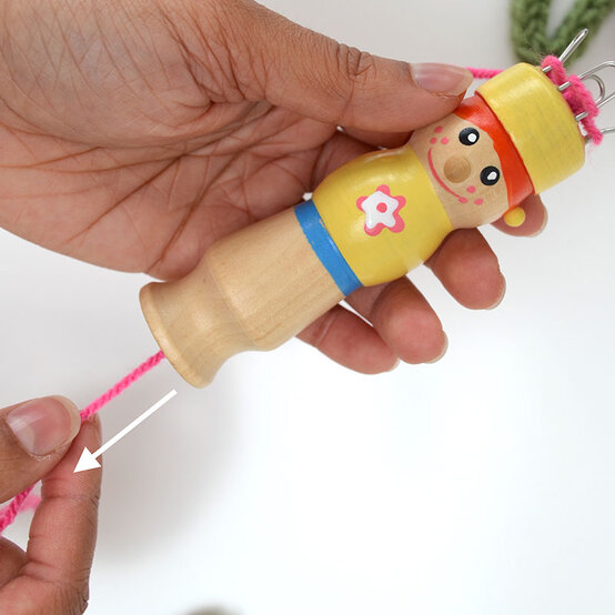 How%2Dto%2DMake%2DFrench%2DKnitted%2DFlowers%2D11.JPG?sw=554&q=85