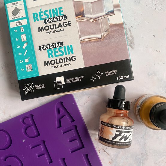 how-to-make-resin-alphabet-letters_step1.jpg?sw=554&q=85