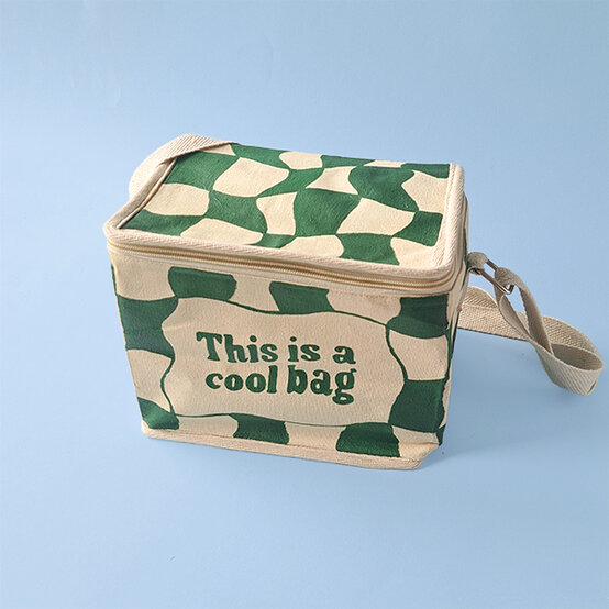 cooler%2Dbag%2Dstep%2D5.jpg?sw=554&q=85