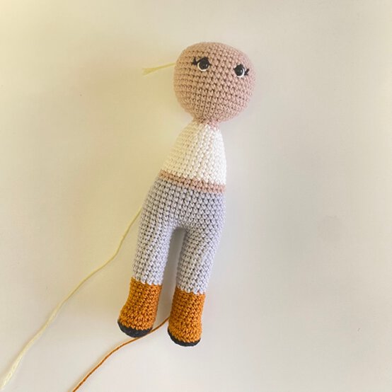 How-to-Crochet-an-Autumn-Amigurumi-Doll-head.jpeg?sw=554&q=85