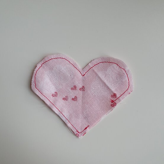 bookmark_sewing_6.jpg?sw=554&q=85