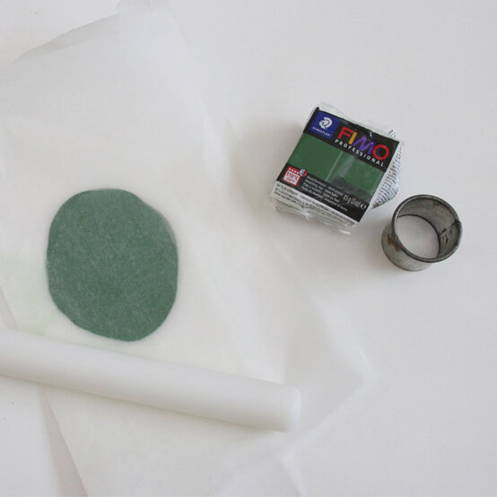 idea_how-to-make-a-fimo-clay-photo-frame_step6.jpg?sw=554&q=85