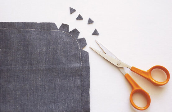 trimmed_curve_sewing_11.2.jpg?sw=554&q=85