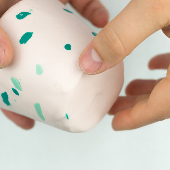 how-to-make-a-terrazzo-plant-pot-with-fimo_step8_sq_2.jpg?sw=554&q=85