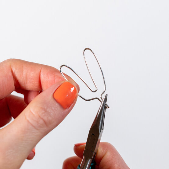 idea_sustainable-easter-projects-bunnies_step1.jpg?sw=554&q=85