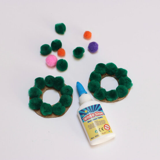 idea%5Fquick%2Dand%2Deasy%2Dchristmas%2Delf%2Dideas%5Fstep%2D56.jpg?sw=554&q=85