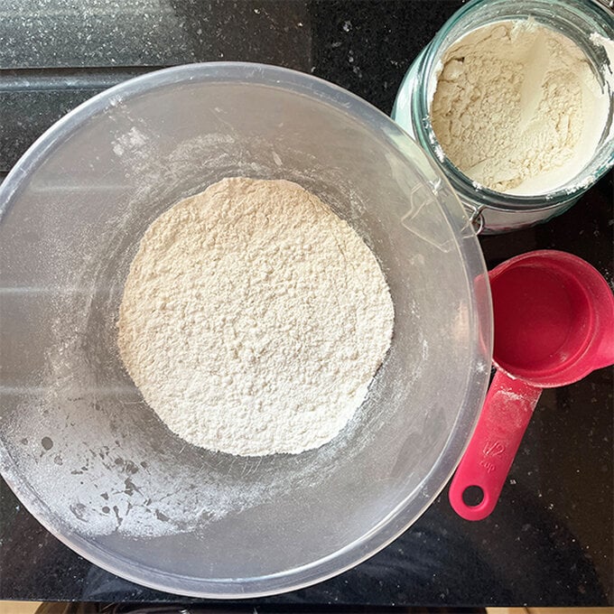 how-to-make-salt-dough-pumpkins_step-1a.jpg?sw=680&q=85