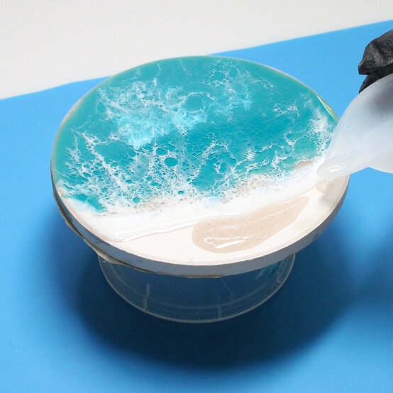 resinwave_step5.jpg?sw=554&q=85