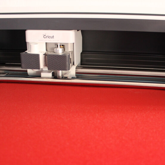 felt-christmas-decorations_mache_step3_edit.jpg?sw=554&q=85