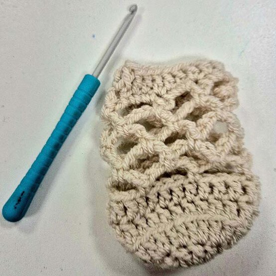 ideas%5Fcrochet%2Ddrinks%2Dholder%5F4.jpg?sw=554&q=85