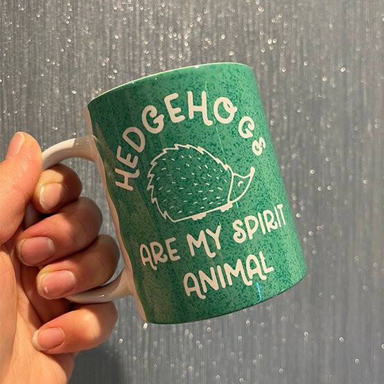 artisan-louise-howling-hedgehog-mug.jpg?sw=554&q=85