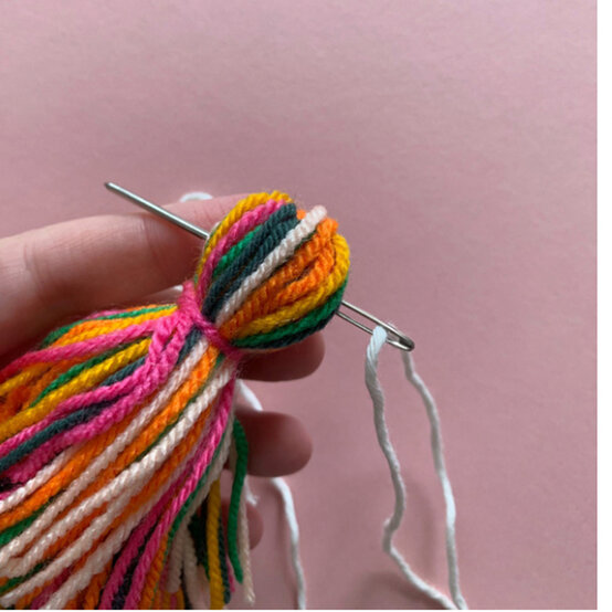 Ideas_How-to-make-a-tiered-tassel-garland_step_12_B.jpeg?sw=554&q=85