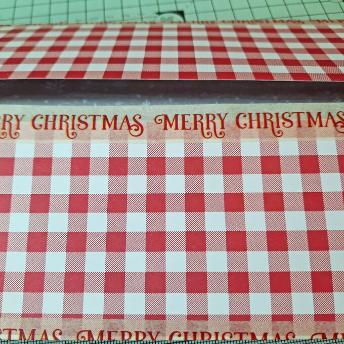 three-ways-to-make-handmade-christmas-gift-wrap_gift-box_sheet4_2.jpg?sw=680&q=85