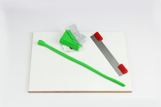 how_to_make_a_fimo_daffodil_step-11l.jpg?sw=554&q=85