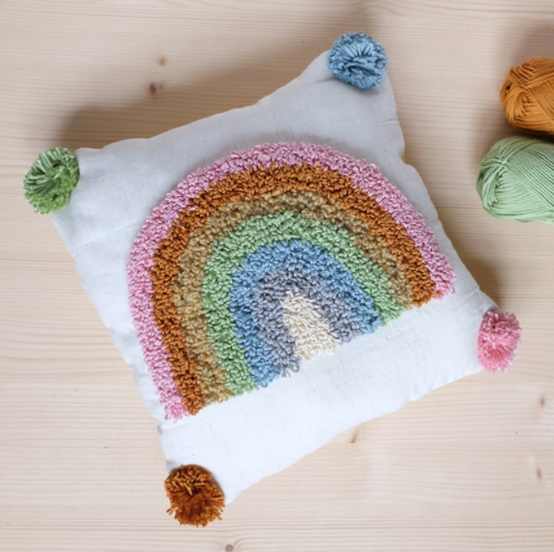 punch-needle-projects-for-beginners-rainnbow-cushion.png?sw=554&q=85