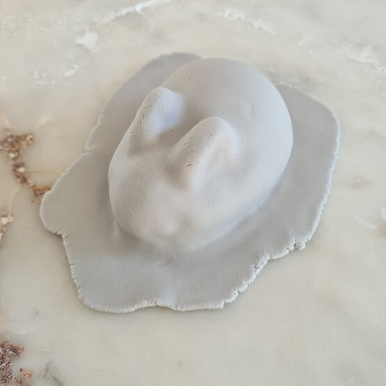 Idea_how-to-make-bunny-mini-cakes_step3c.jpg?sw=554&q=85