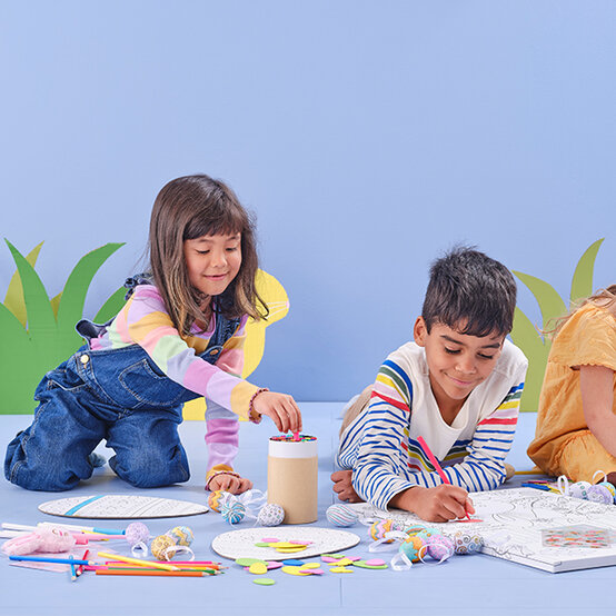 craft%2Dyour%2Deaster%2Degg%2Dhunt%5Fkids%2Dcrafting.jpg?sw=554&q=85