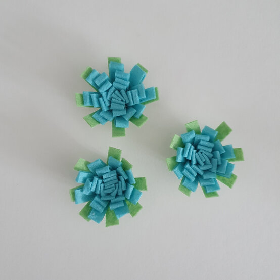 cricut-how-to-make-a-floral-headband-step5.5.jpg?sw=554&q=85