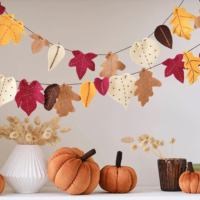 embroidered-autumn-leaf-garland.jpg
