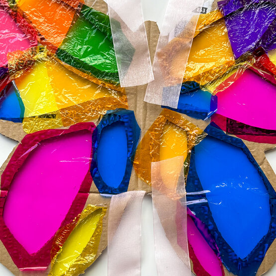 idea_suncatcher-butterfly-wings_step5.jpg?sw=554&q=85