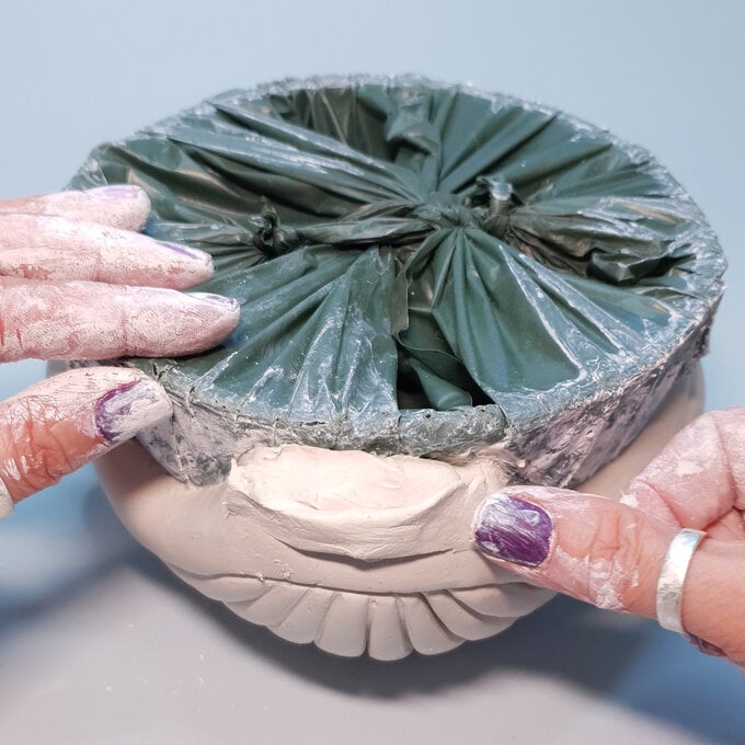Idea_how-to-make-a-yarn-bowl-with-air-drying-clay_step9d.jpg?sw=680&q=85