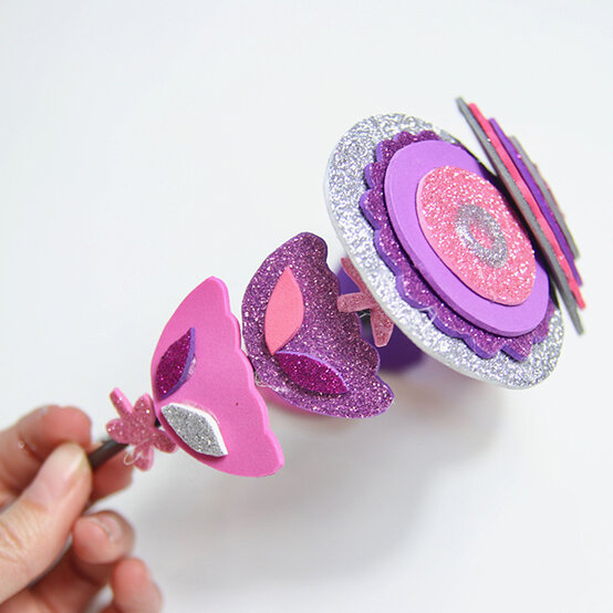 mothers-day-foam-flowers-4b.jpg?sw=554&q=85