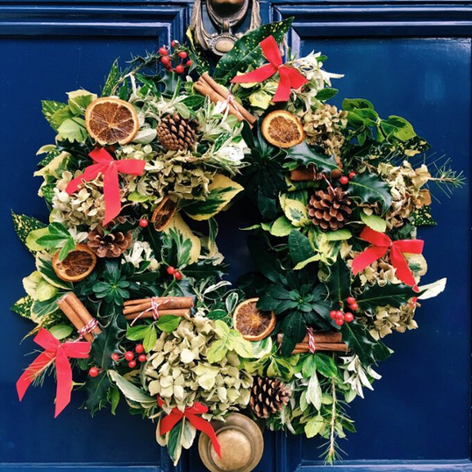 8 Christmas Door Wreath Ideas | Hobbycraft