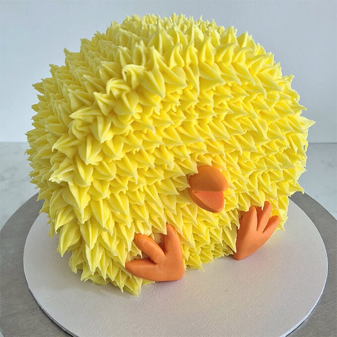 how-to-make-an-easter-chick-cake_step-6a.jpg?sw=680&q=85