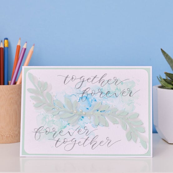 idea_anniversary-card_step9.jpg?sw=554&q=85