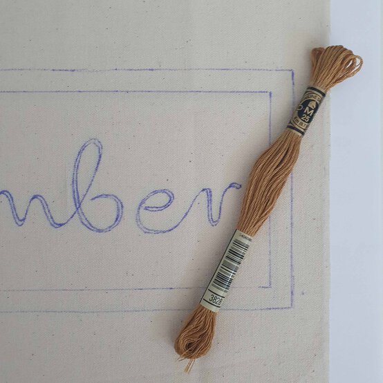 Idea_how-to-make-an-embroidered-stocking_step3a.jpg?sw=554&q=85