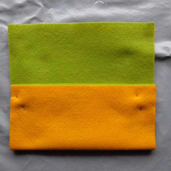 felt-pencilcase-step3.jpg?sw=554&q=85