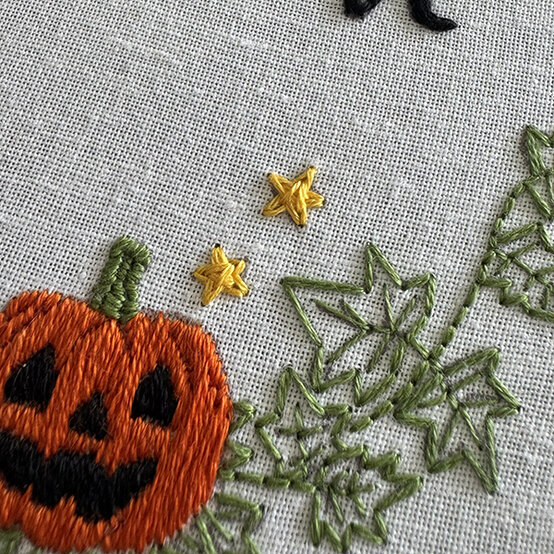 ideas%5Fhalloween%2Dembroidery%2Dhoop%5Fstar%2Dstitch%2D4.jpg?sw=554&q=85