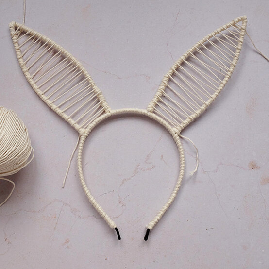 woven-bunny-ears-step3.jpg?sw=554&q=85