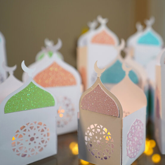 idea_projects-to-make-for-ramadan_boxes.jpg?sw=554&q=85