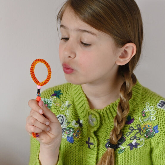 5-mindful-crafts-for-kids_bubble-blowers.jpg?sw=554&q=85