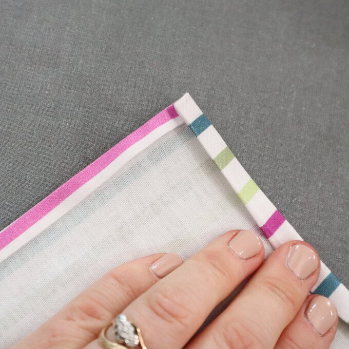 how-to-sew-placemats-and-napkins_napkin_step2a.jpg?sw=680&q=85