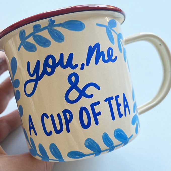 how_to_make_personalised_enamel_mugs_youme_stap4a.jpg?sw=680&q=85