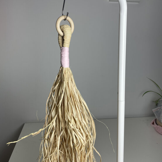 how-to-make-a-raffia-macrame-plant-pot-hanger-step_7.jpg?sw=554&q=85