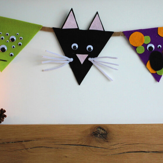 idea_halloween-home-decor-ideas_felt.jpg?sw=554&q=85