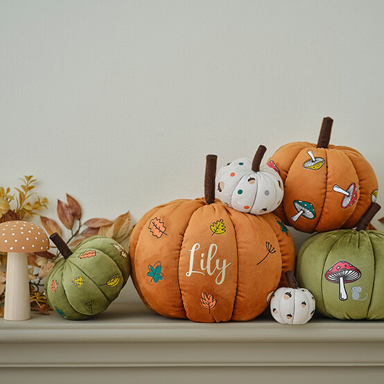 how-to-decorate-plush-pumpkins-for-autumn.jpg?sw=554&q=85
