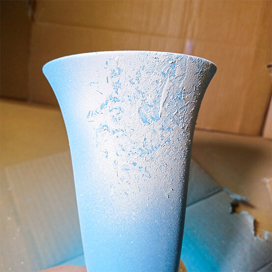 Montana%20Spray%20Paint%20Vase_Step4d.jpg?sw=554&q=85