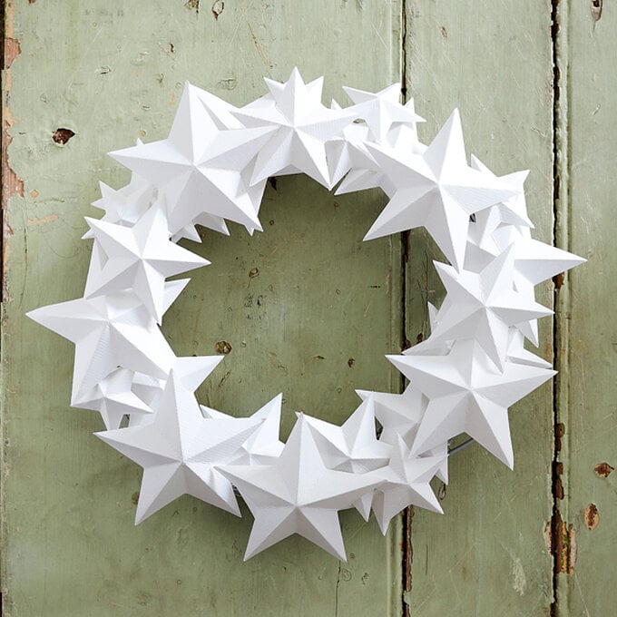 paper-star-wreath-12.jpg?sw=680&q=85