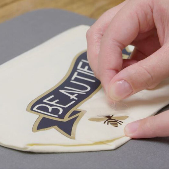 cricut-pencil-case_step22.jpg?sw=554&q=85