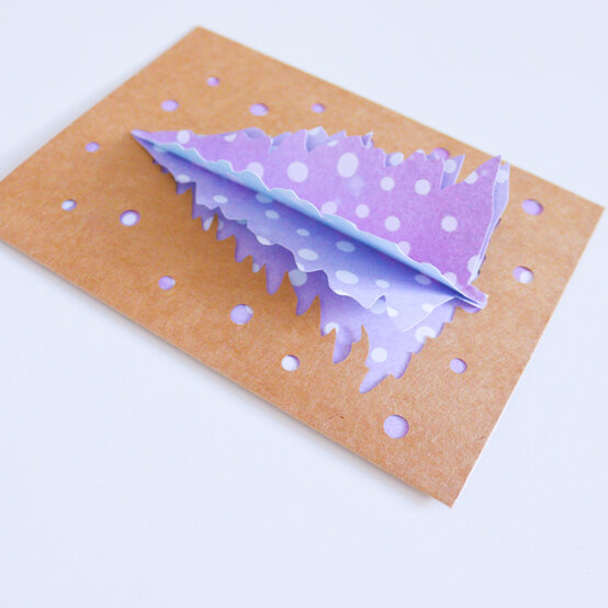 emmajewell_roundup_xmastree_step3.jpg?sw=554&q=85