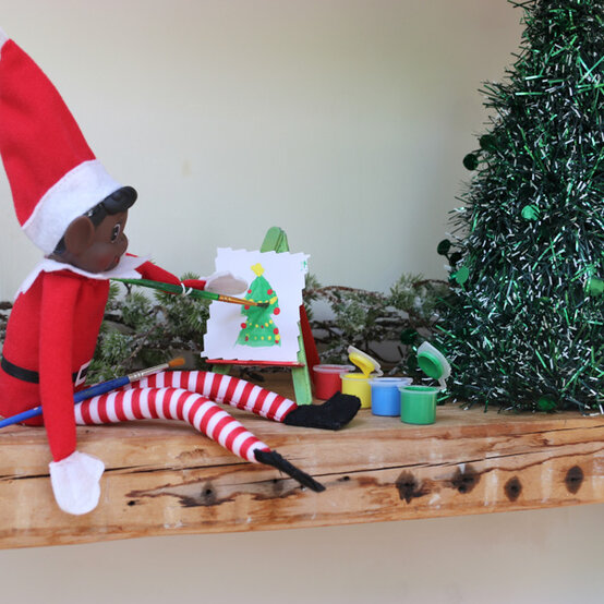 idea%5Fquick%2Dand%2Deasy%2Dchristmas%2Delf%2Dideas%5Fstep%2D15.jpg?sw=554&q=85