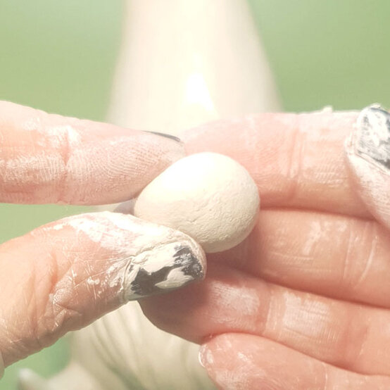 how-to-make-an-air-dry-clay-christmas-gnome_step-12a.jpg?sw=554&q=85