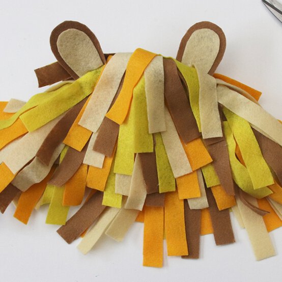 How-to-make-a-lion-costume-step7.jpg?sw=554&q=85