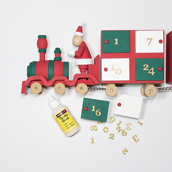 traditional-advent-train-5.jpg?sw=554&q=85